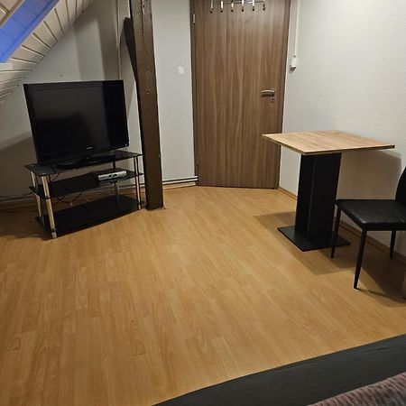 Monteurzimmer Und Pension - Ampfurth 오쉐르슬레벤 외부 사진
