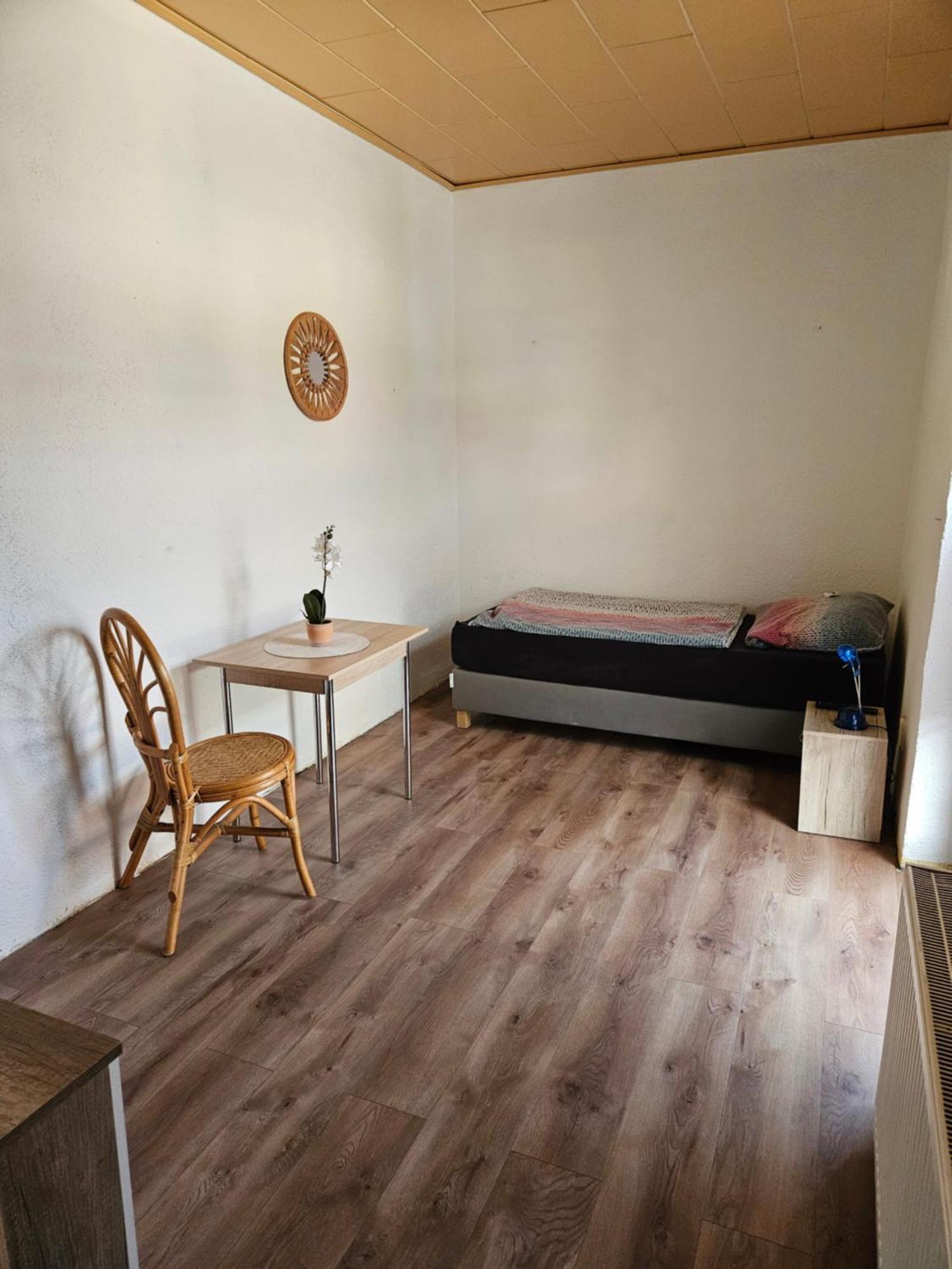 Monteurzimmer Und Pension - Ampfurth 오쉐르슬레벤 외부 사진