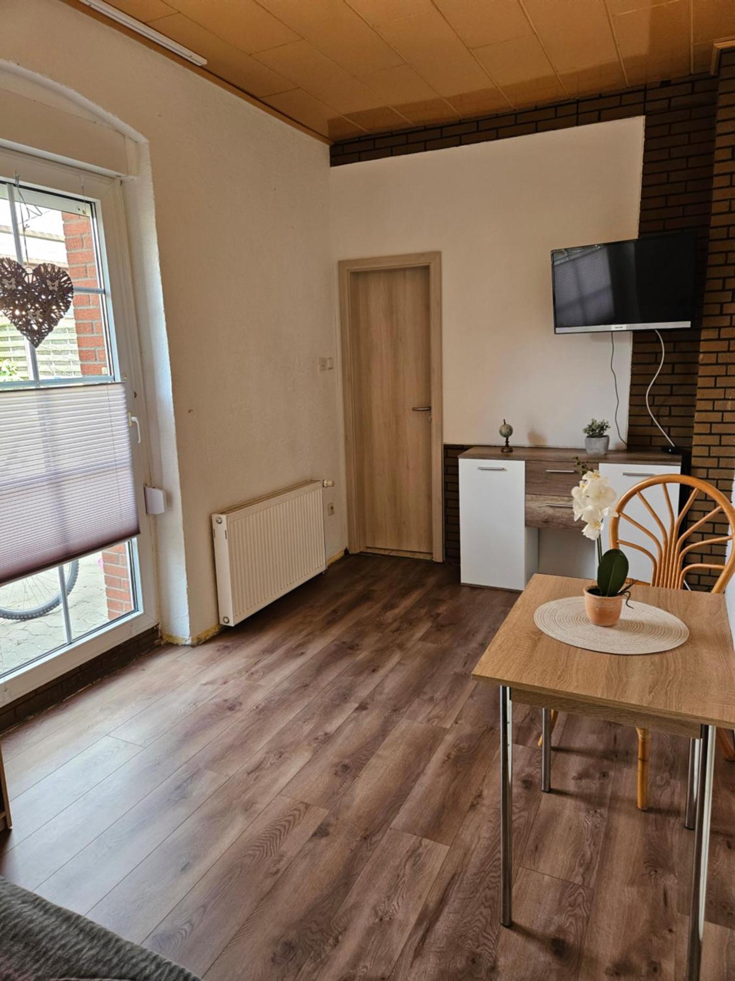 Monteurzimmer Und Pension - Ampfurth 오쉐르슬레벤 외부 사진